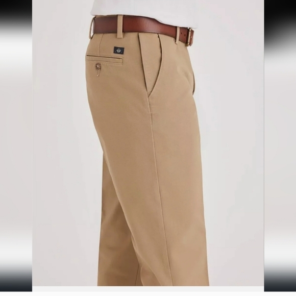 Dockers Men's Workday Khaki Pants - Straight Fit (36x29) - Picture 4 of 5